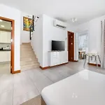 Дом отдыха Lanzarote 2 - Private Pool, Air-con And Bbq By Lanzarote Коста Бланка