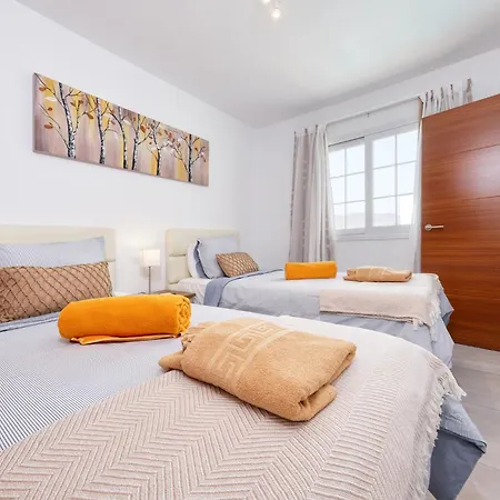 Semesterbostad Lanzarote 2 - Private Pool, Air-con And Bbq By Lanzarote *