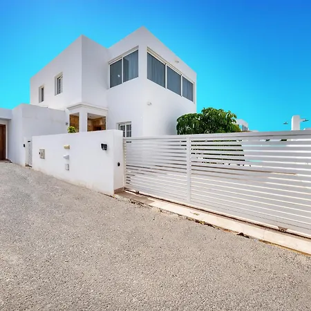 Lanzarote 2-private Pool, Bbq, Air-con * 플라야블랑카