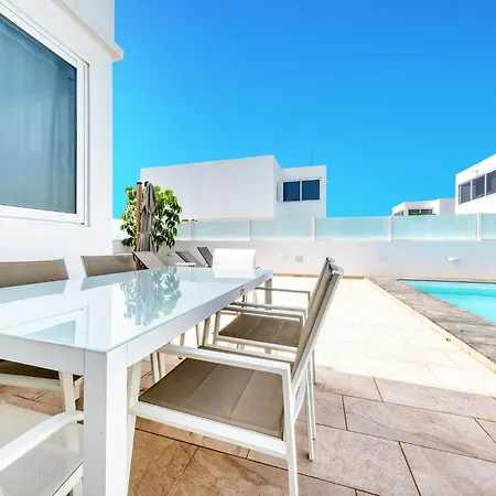 Lanzarote 2-private Pool, Bbq, Air-con 플라야블랑카