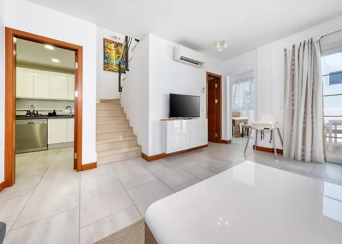 Будинок відпочинку Lanzarote 2 - Private Pool, Air-con And Bbq By Lanzarote Плайя-Бланка