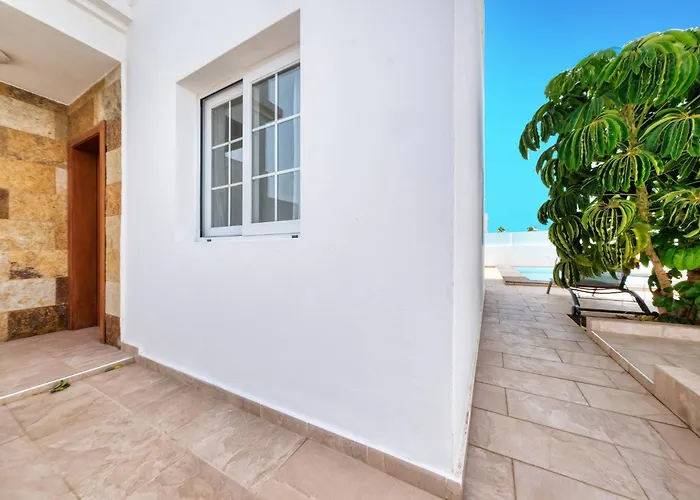 Lanzarote 2 - Private Pool, Air-con And Bbq By Lanzarote * Плайя-Бланка